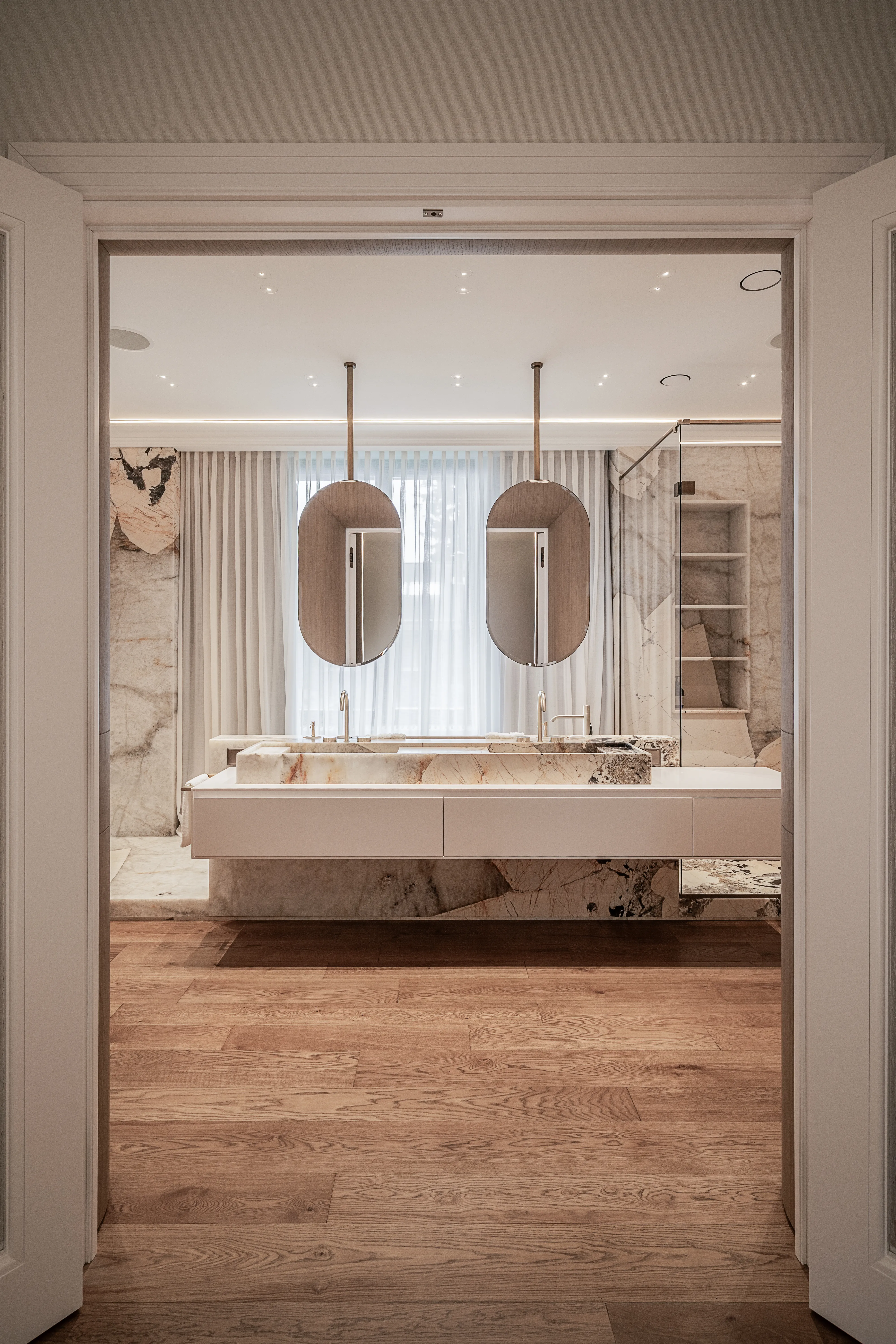 2071 | Дизайн интерьера загородного дома 700 м² в Подмосковье2071 | martda.ru